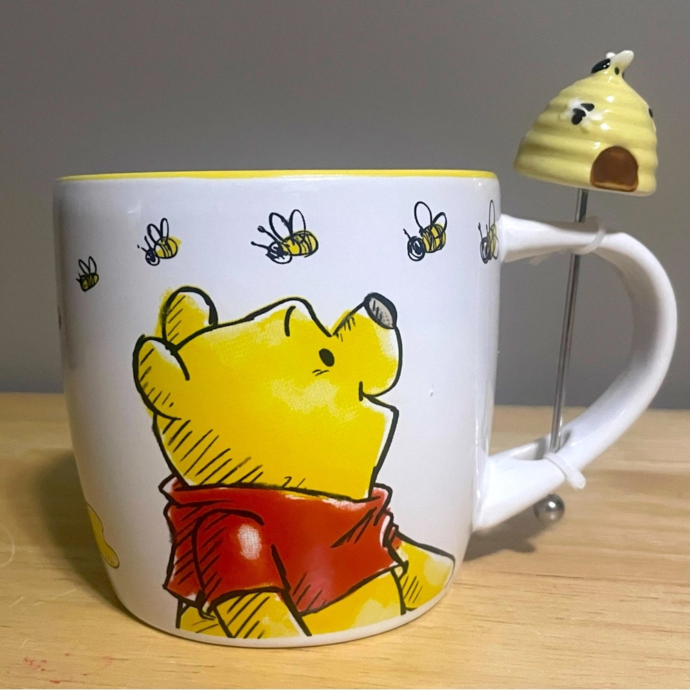 Disney Winnie the Pooh Ceramic Coffee Mug Cup with Beehive Stir Stick